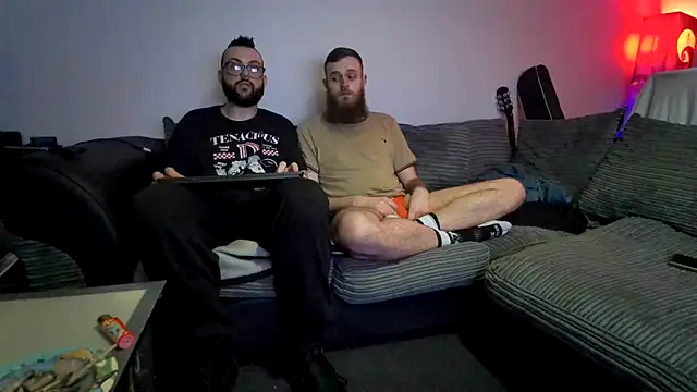 Snapshot of HottishVampire1 chatting on February 14, 2026, 1:39 am HottishVampire1 online show from February 14, 2026, 1:39 am