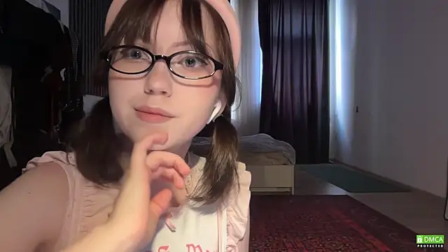 Snapshot of electric_babe chatting on June 7, 2026, 1:27 pm electric babe online show from June 7, 2026, 1:27 pm