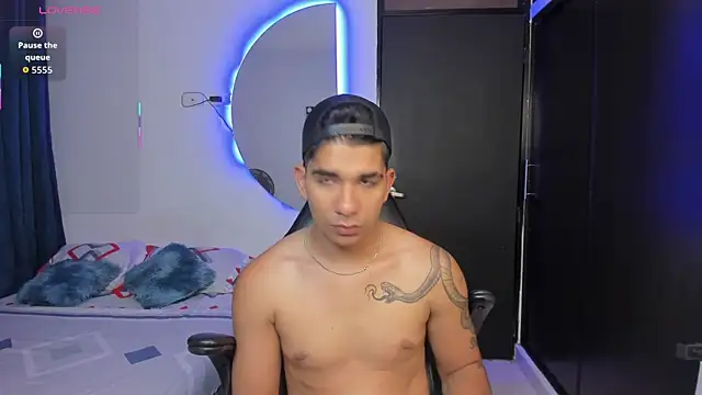 valentino santoss online show from November 24, 2025, 12:16 pm