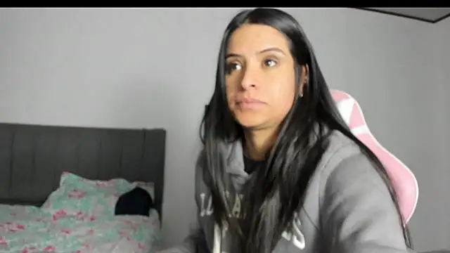  elektrah online show from February 13, 2025, 2:23 am