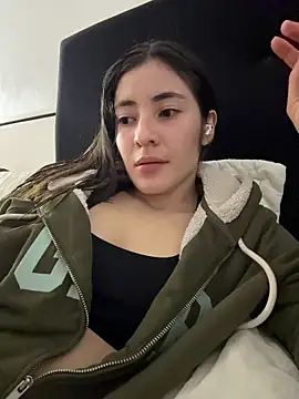 Snapshot of Princ3ssgabi chatting on November 18, 2025, 1:43 am Princ3ssgabi online show from November 18, 2025, 1:43 am