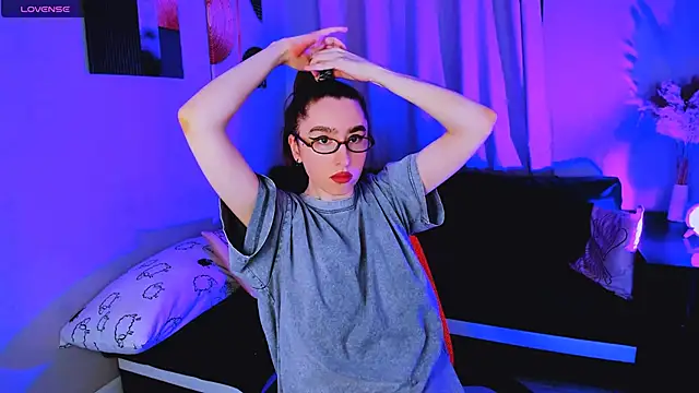 Lily xBabe online show from November 12, 2025, 9:24 am