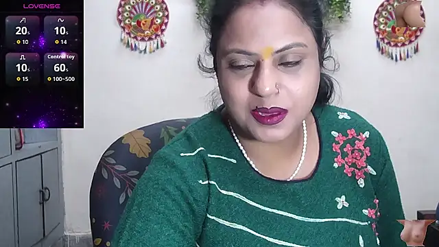 Sexy komolika online show from November 26, 2025, 2:39 pm