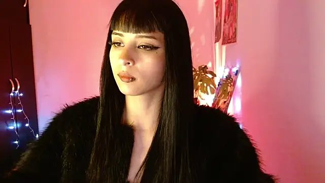 Snapshot of Kind_Scarlett chatting on April 28, 2026, 4:17 am Kind Scarlett online show from April 28, 2026, 4:17 am