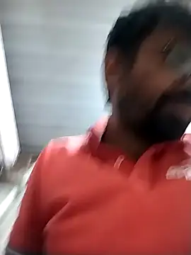 Snapshot of Skcreation123 chatting on November 3, 2025, 2:20 pm Skcreation123 online show from November 3, 2025, 2:20 pm