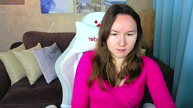 Little doll meow online show from November 24, 2025, 3:06 am