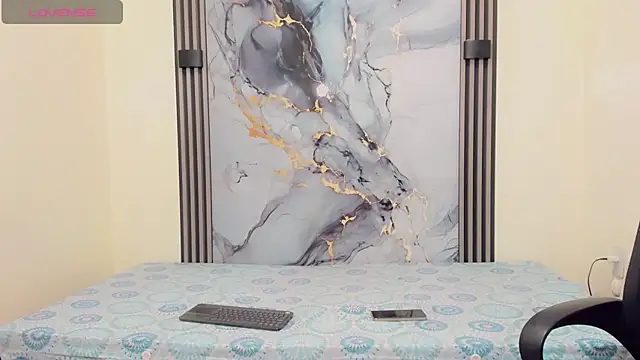 Snapshot of Rubi_30 chatting on November 27, 2025, 2:01 am Rubi 30 online show from November 27, 2025, 2:01 am