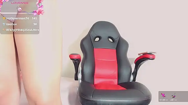 Snapshot of Rubi_30 chatting on March 7, 2025, 8:11 pm Rubi 30 online show from March 7, 2025, 8:11 pm