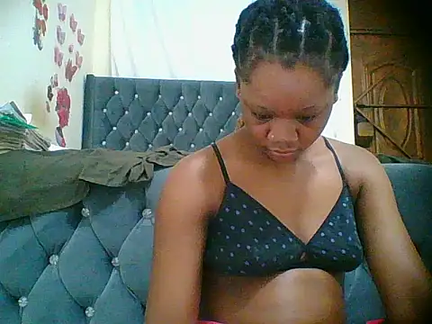 Snapshot of HotJeylee chatting on November 14, 2025, 6:44 pm HotJeylee online show from November 14, 2025, 6:44 pm