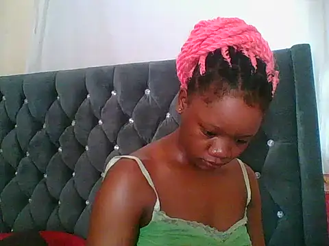 Snapshot of HotJeylee chatting on December 14, 2025, 9:04 am HotJeylee online show from December 14, 2025, 9:04 am