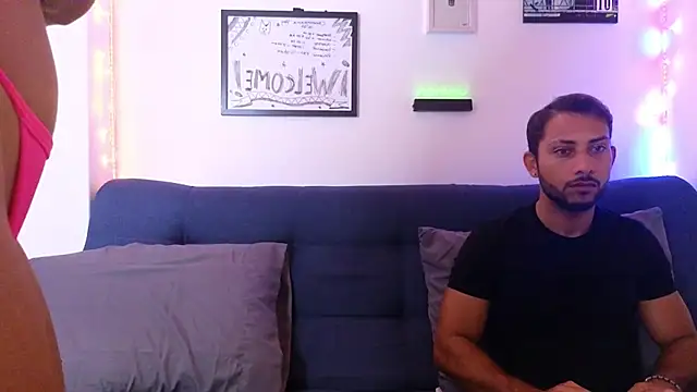 catalina y tylerjhons online show from February 8, 2025, 9:03 am