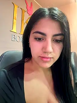 Snapshot of PaulinaDuarte chatting on November 11, 2025, 11:16 am PaulinaDuarte online show from November 11, 2025, 11:16 am