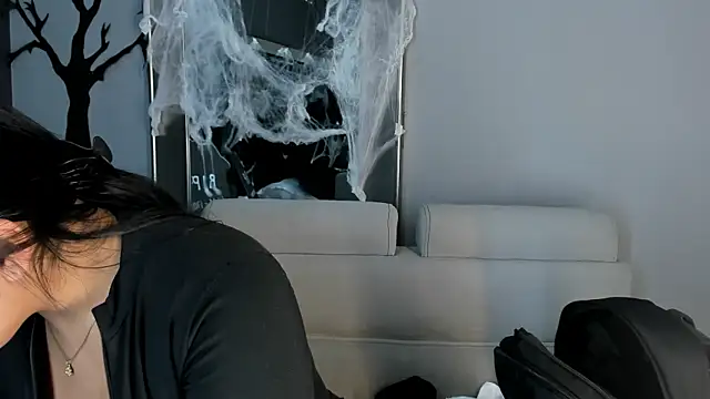 Snapshot of PaulinaDuarte chatting on October 30, 2025, 11:08 am PaulinaDuarte online show from October 30, 2025, 11:08 am