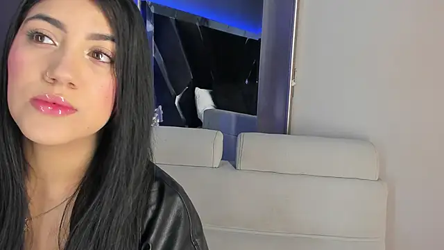 Snapshot of PaulinaDuarte chatting on November 4, 2025, 12:20 pm PaulinaDuarte online show from November 4, 2025, 12:20 pm