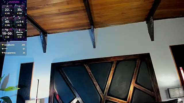 EmiliWilliams online show from April 21, 2026, 2:51 am