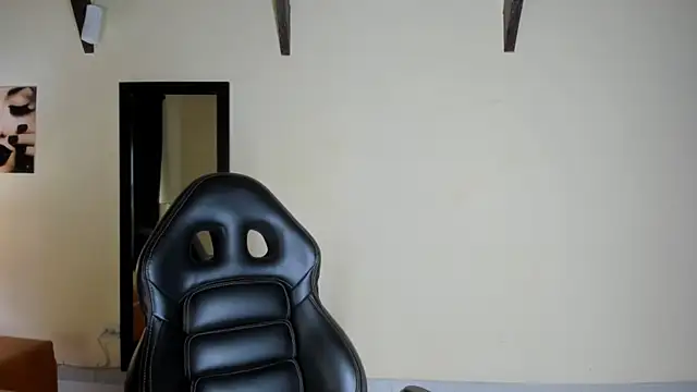 EmiliWilliams online show from September 30, 2025, 11:11 pm