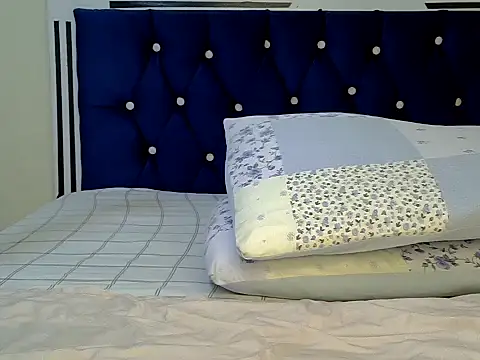 Snapshot of Goddess_nanaya chatting on December 5, 2025, 9:19 am Goddess nanaya online show from December 5, 2025, 9:19 am