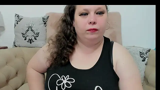 KarolineJoyy online show from April 5, 2026, 6:58 pm