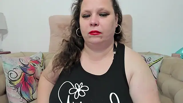 Snapshot of KarolineJoyy chatting on December 15, 2025, 8:14 pm KarolineJoyy online show from December 15, 2025, 8:14 pm