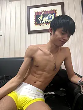 mumuowl online show from November 16, 2025, 3:50 pm