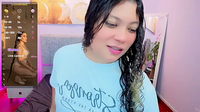 Lana stone  online show from March 26, 2026, 3:27 am