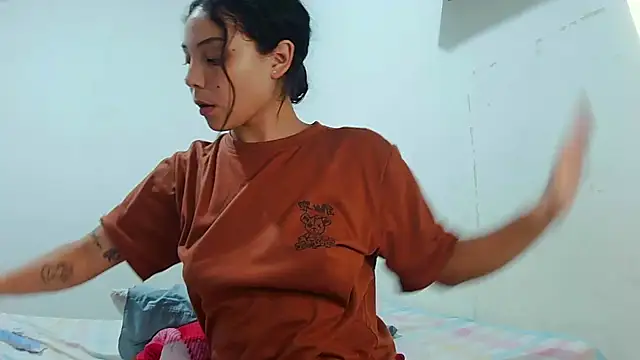 linzeysmith4 online show from January 21, 2025, 4:54 am