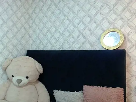 Emma-Wilson online show from February 7, 2026, 12:35 pm