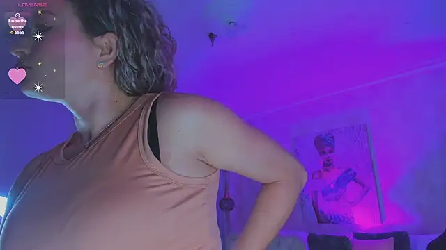 Snapshot of Shantall__ chatting on September 30, 2025, 11:49 am Shantall online show from September 30, 2025, 11:49 am