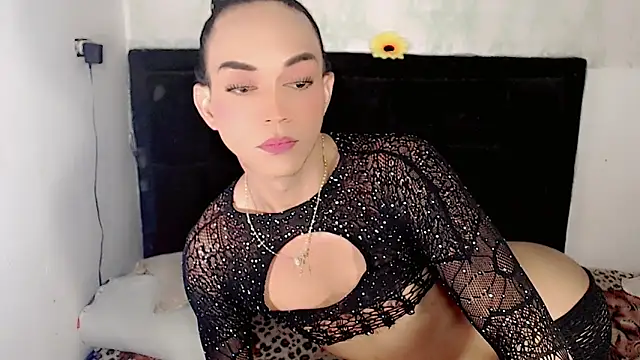 Michell Queen online show from April 19, 2026, 6:10 pm