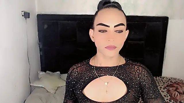 Michell Queen online show from April 22, 2026, 6:20 am