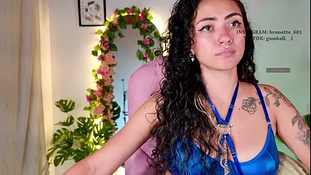 paula brunette online show from April 8, 2026, 3:52 am