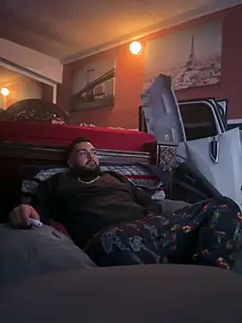 bigdickgio6923 online show from February 9, 2026, 3:26 am