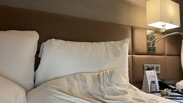 dominic brandd23 online show from October 10, 2025, 7:20 am