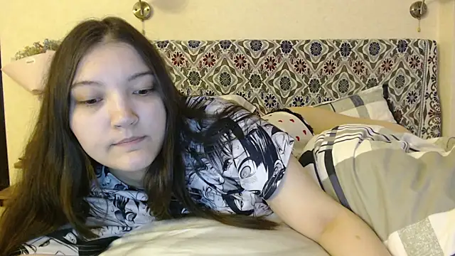 AlisaDevis online show from February 2, 2025, 11:07 am