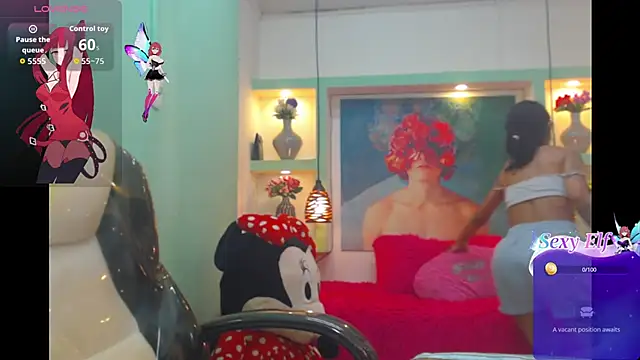 lorenapinto online show from April 15, 2026, 3:01 am