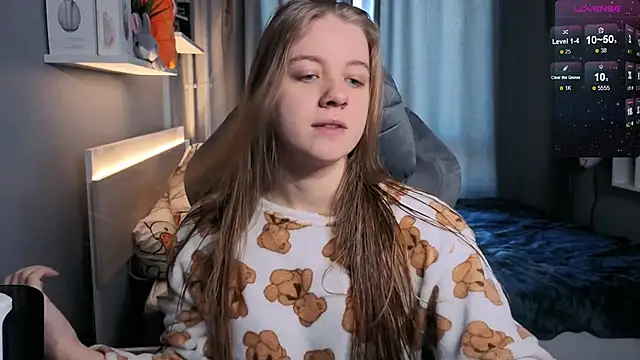 candy maggie online show from March 19, 2025, 10:11 am