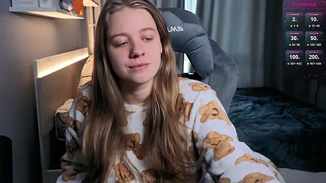 candy maggie online show from March 18, 2025, 12:50 pm