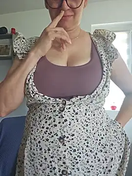 KristenVega online show from July 15, 2026, 8:54 am