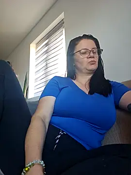 Snapshot of KristenVega chatting on November 2, 2025, 6:51 am KristenVega online show from November 2, 2025, 6:51 am