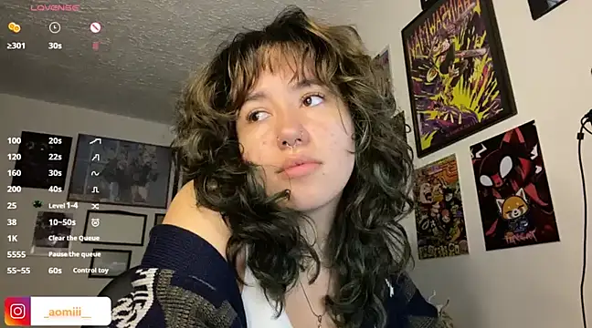 Snapshot of aomiii chatting on January 14, 2025, 11:27 pm aomiii online show from January 14, 2025, 11:27 pm