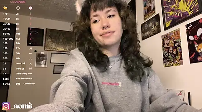 Snapshot of aomiii chatting on February 18, 2025, 8:36 pm aomiii online show from February 18, 2025, 8:36 pm