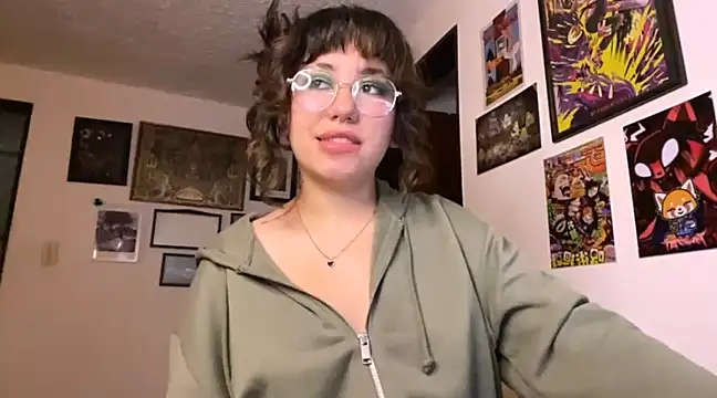 Snapshot of aomiii chatting on March 3, 2025, 8:00 pm aomiii online show from March 3, 2025, 8:00 pm