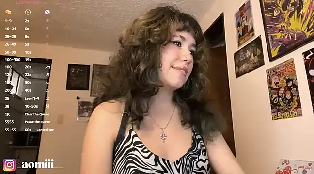 Snapshot of aomiii chatting on February 12, 2025, 7:02 pm aomiii online show from February 12, 2025, 7:02 pm