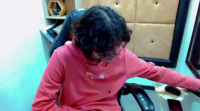 Snapshot of Sr_BonnyEthan chatting on March 14, 2025, 1:46 pm Sr BonnyEthan online show from March 14, 2025, 1:46 pm