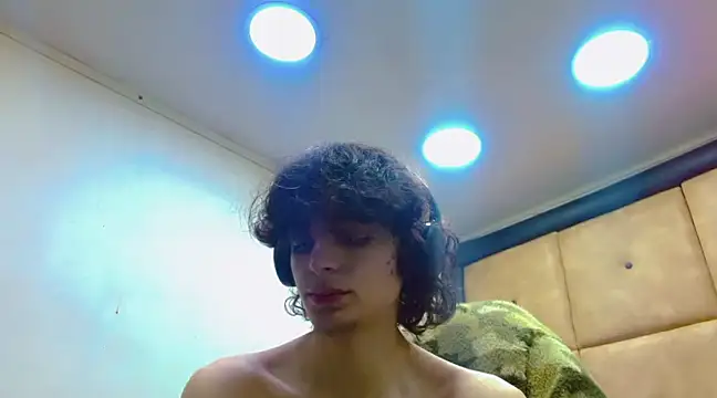 Snapshot of Sr_BonnyEthan chatting on February 21, 2025, 1:33 pm Sr BonnyEthan online show from February 21, 2025, 1:33 pm