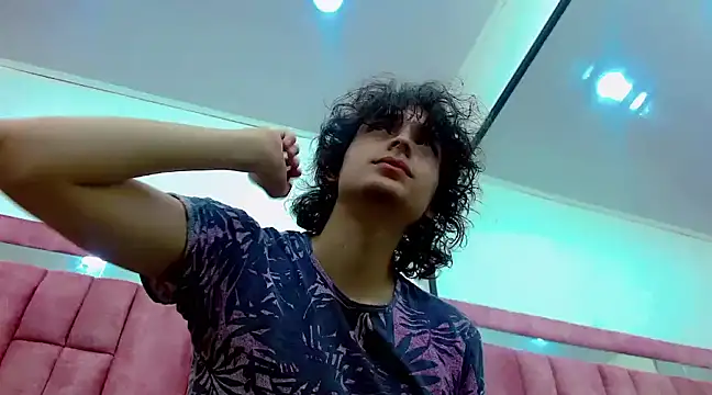 Snapshot of Sr_BonnyEthan chatting on February 26, 2025, 1:32 pm Sr BonnyEthan online show from February 26, 2025, 1:32 pm