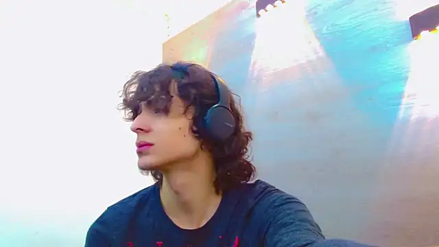 Snapshot of Sr_BonnyEthan chatting on September 16, 2025, 1:56 pm Sr BonnyEthan online show from September 16, 2025, 1:56 pm