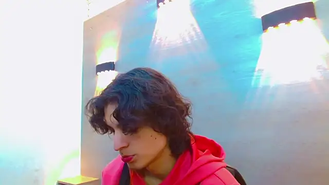 Snapshot of Sr_BonnyEthan chatting on October 1, 2025, 1:37 pm Sr BonnyEthan online show from October 1, 2025, 1:37 pm