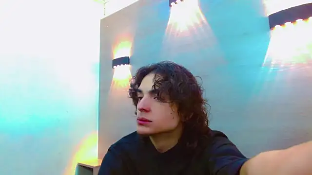 Snapshot of Sr_BonnyEthan chatting on November 6, 2025, 1:59 pm Sr BonnyEthan online show from November 6, 2025, 1:59 pm