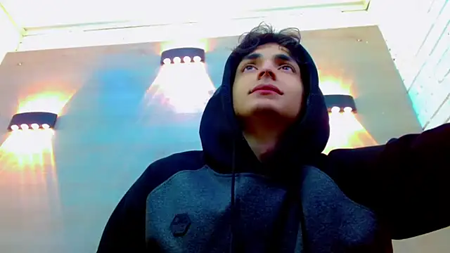 Snapshot of Sr_BonnyEthan chatting on November 26, 2025, 2:06 pm Sr BonnyEthan online show from November 26, 2025, 2:06 pm